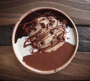 Cookie bowl cake