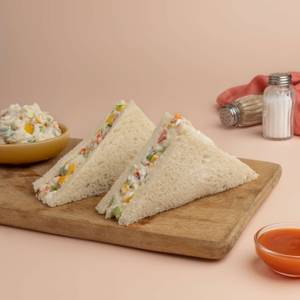 Coleslaw Sandwich