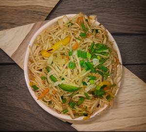 Veg Hakka Noodles
