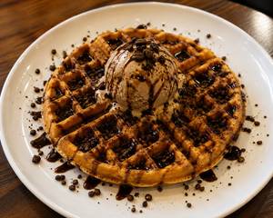 Coffee crunch waffle