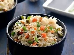 Burnt Garlic Fried Rice (non Jain)