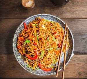 Veg Hakka Noodles