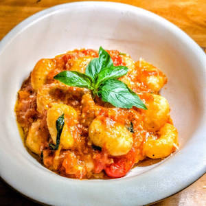 Gnocchi Tomato & Basil