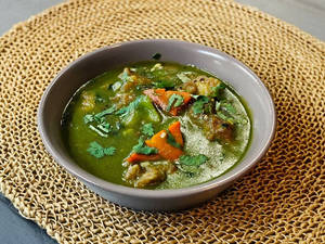 Fish In Coriander Sauce (10pcs)