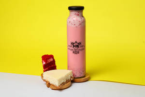 Red Velvet Cheesecake Shake