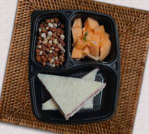Papaya, bread jam, boiled peanut salad