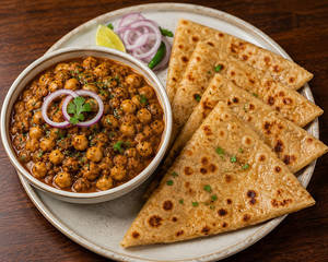 Chole With [4] Plain Paratha