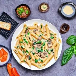 Creamy Mushroom Sauce Pasta Veg
