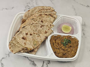 Aloo Paratha & Chicken Kheema Masala Combo