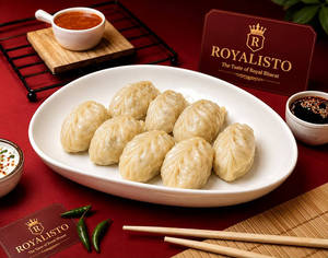 Veg Steam Momos [8pcs]
