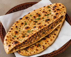 Chicken Keema Naan