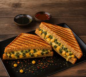 Spinach And Corn Cheese Grilled Sandwich