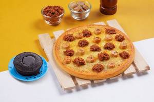 Chicken Kheema Sausage Pizza and Chocolava Combo