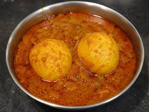 Egg curry [2 pieces]