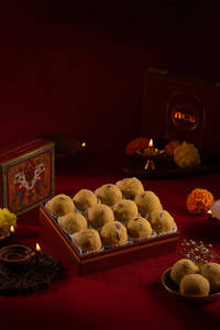 Besan Laddoo