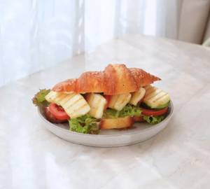 Grilled Halloumi Croissant