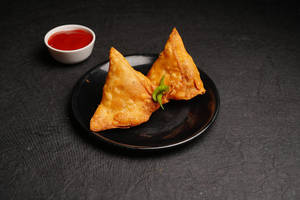 Alu Samosa (2pcs)