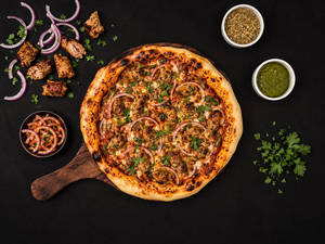 Sourdough Chicken Seekh Kebab Pizza