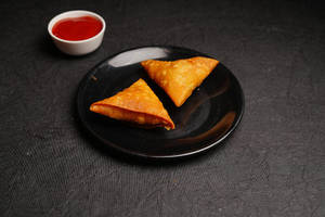 Onion Samosa (2pcs)