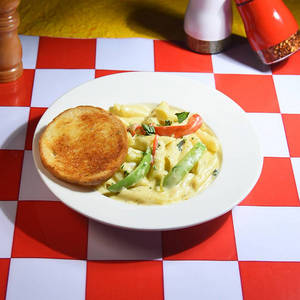 Jain Creamy Alfredo Pasta