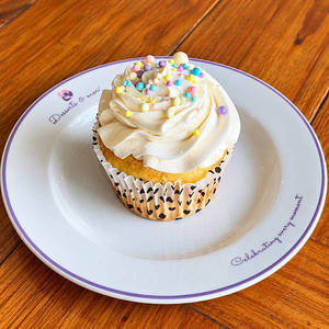 Classic Vanilla Cupcake