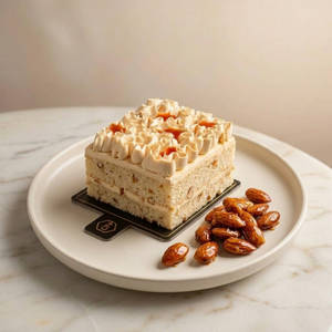 Butterscotch Almond Praline Pastry|zoroy