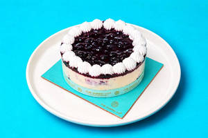 500gms Eggless  Blueberry Cake
