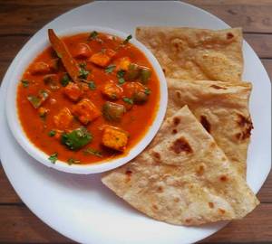 Bonless Chicken Greavi With 4 Chapati With Plen Rice Home Made Spicys