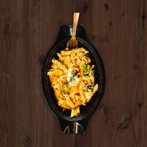 White sauce pasta