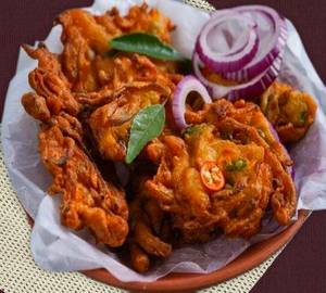 Onion pakoda [10 pieces]