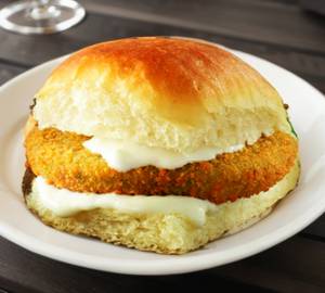 Corn Vada Pav (Flakes)