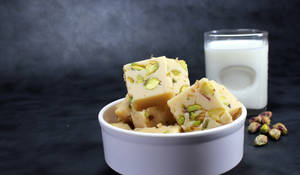 Khoya Pista Burfi