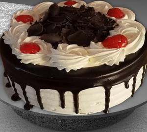 1/2 Kg Black Forest Eggless