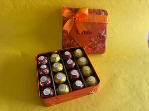 Assorted Chana Laddu Box