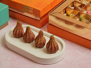 Kaju Biscoff Modak