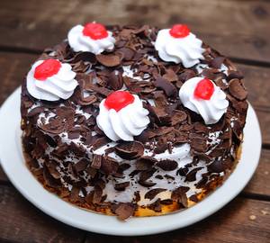 1/2 Kg Black Forest Cake