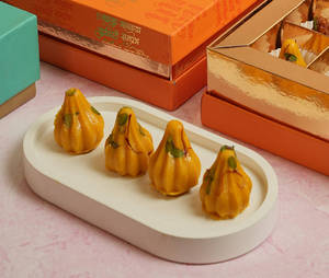 Kaju Kesar Modak.
