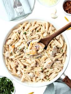 Chicken Alfredo Pasta