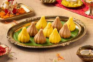 Coconut & Mawa Modak Barfi (9 pcs)