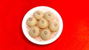 Coconut Laddu