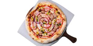 Sharadded Lamb Pizza