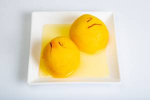 Kesar Rasgulla