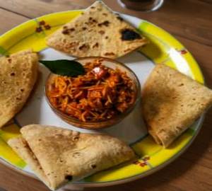 Sev tamatar ki sabzi and 4 roti
