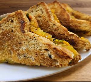 Aloo Toast {4 Pcs}