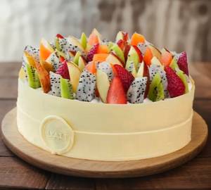 Fresh Fruit Cake