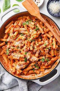 Baked Pink Sauce Pasta