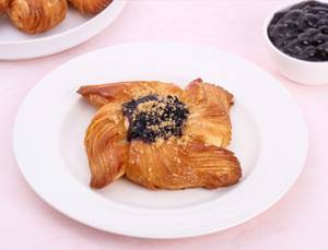 Classic Blueberry Danish Pastry