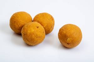 Besan Laddu
