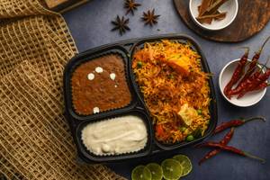Dal Makhani+ Veg Biryani+ Raita