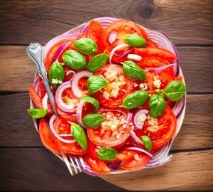 Tomato salad